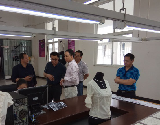 省教科所曾宁波副所长调研职教工作