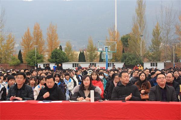 市职高隆重举行纪念“12.9”运动85周年合唱比赛