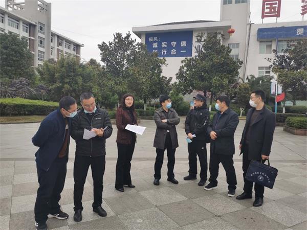 市各级部门来校检查指导我校开学复课准备工作