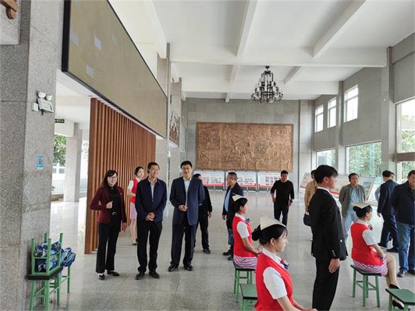 广元职高接受四川省职业院校学生管理工作专项检查