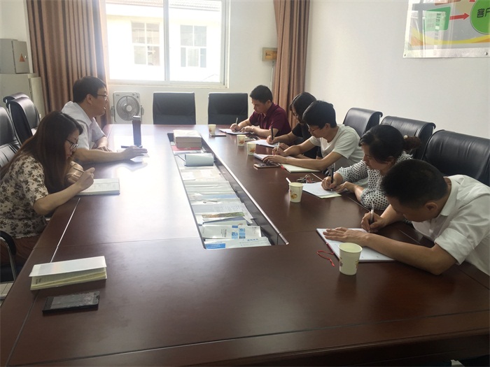 强化民主监督 打造阳光校务