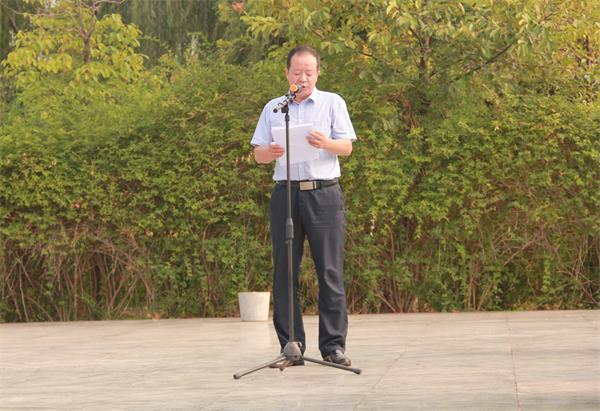志存高远谋发展,踏实奋进创新绩—王杰光校长发表国旗下讲话